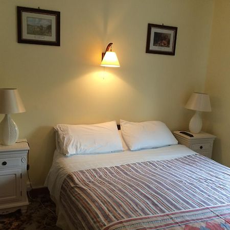 Palm Grove B&B 캐셜 외부 사진